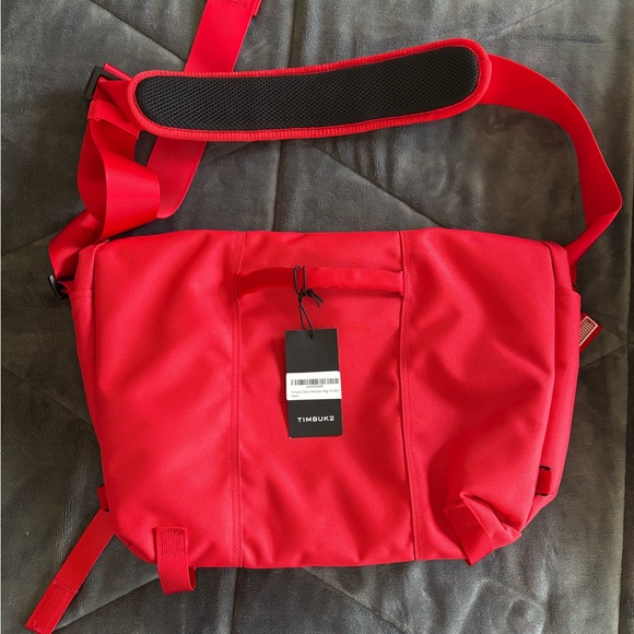 Timbuk2 Bold Red Messenger Bag - Picture 2 of 5